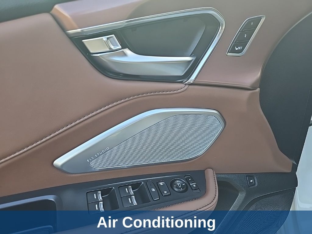 Thumbnail: 2023 Acura RDX - 13