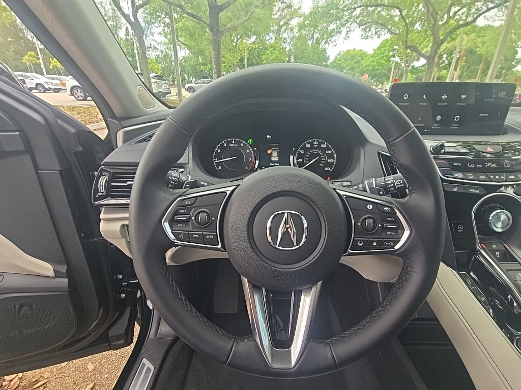 Thumbnail: 2025 Acura RDX - 18