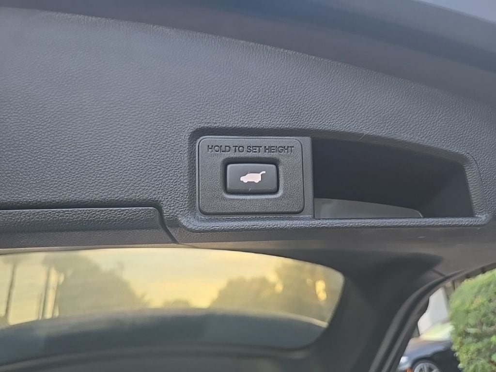 Thumbnail: 2023 Acura RDX - 31