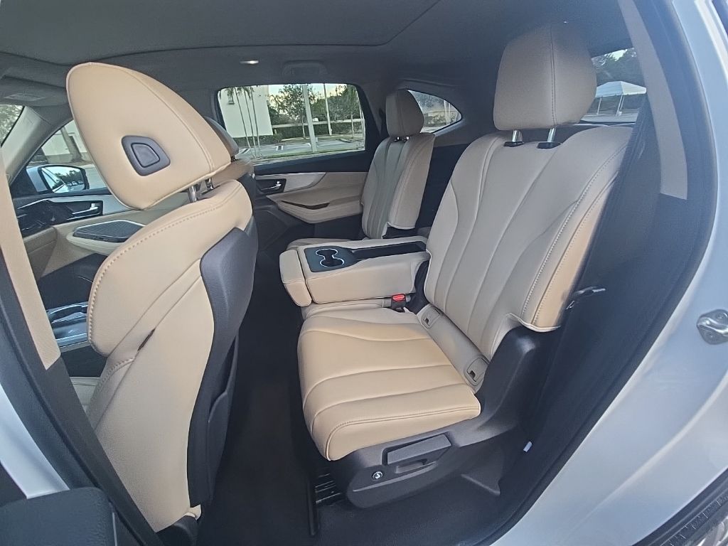 Thumbnail: 2023 Acura MDX - 36