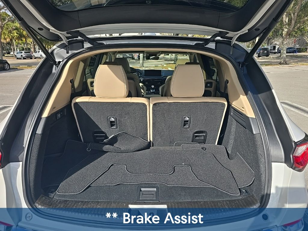 Thumbnail: 2023 Acura MDX - 11