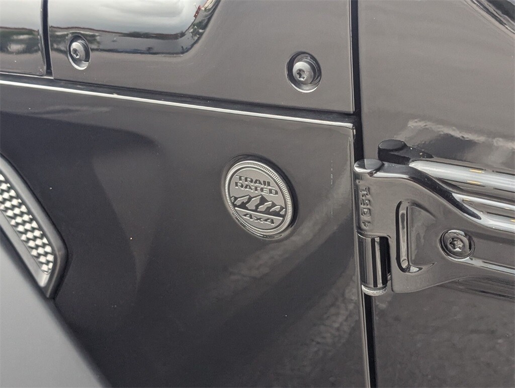 Thumbnail: 2024 Jeep Wrangler - 9