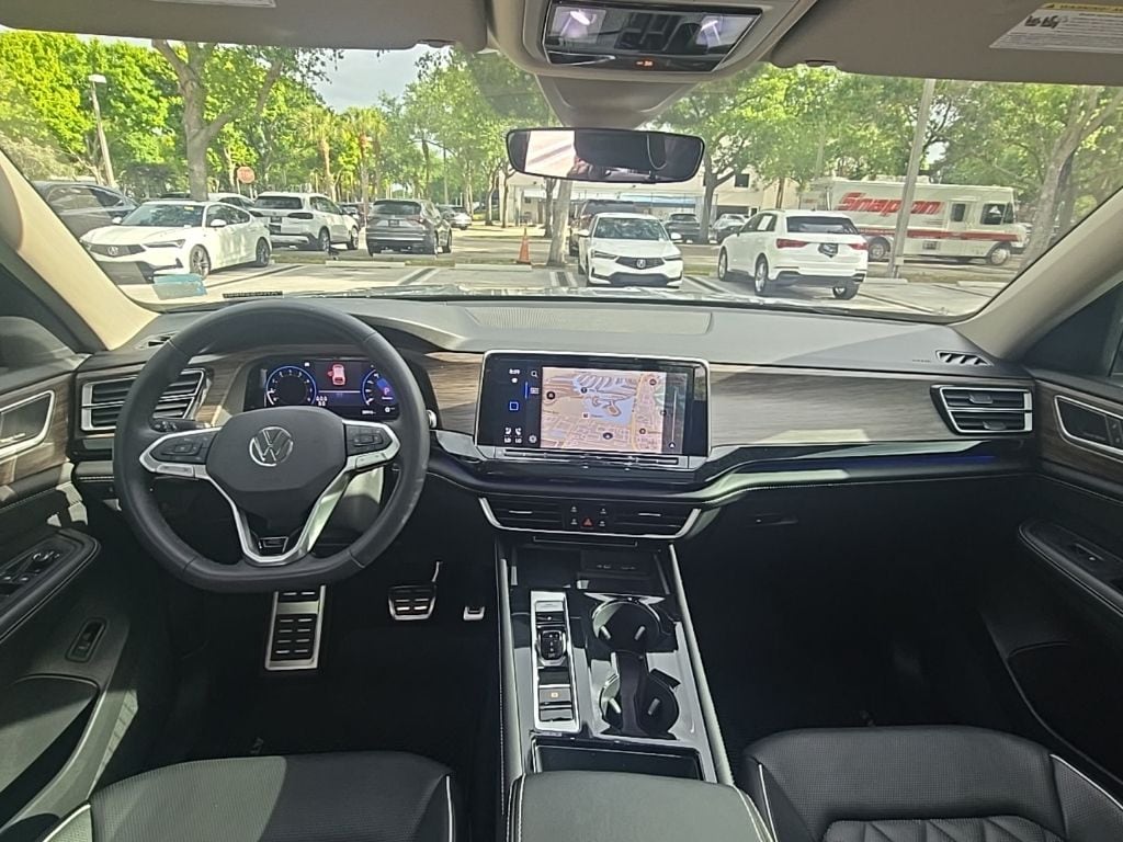 Thumbnail: 2024 Volkswagen Atlas - 33