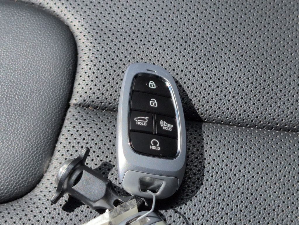 Thumbnail: 2023 Hyundai Santa Fe - 26