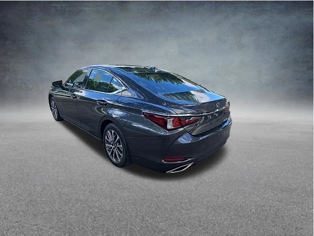Thumbnail: 2023 Lexus ES - 8