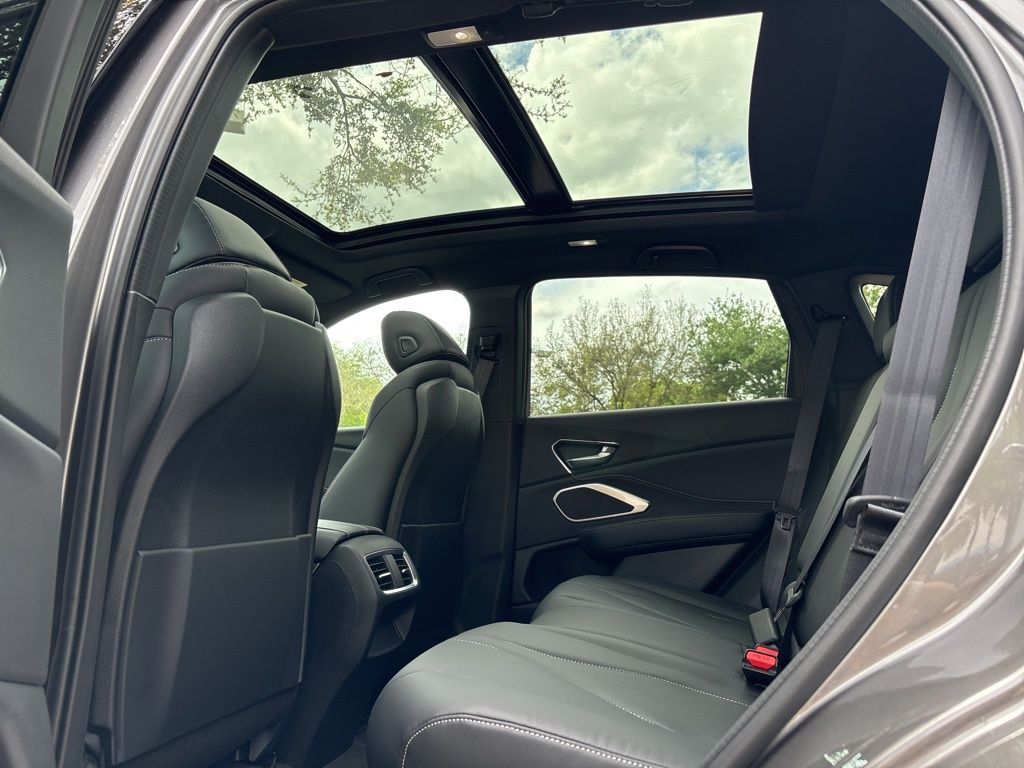 Thumbnail: 2026 Acura RDX - 18