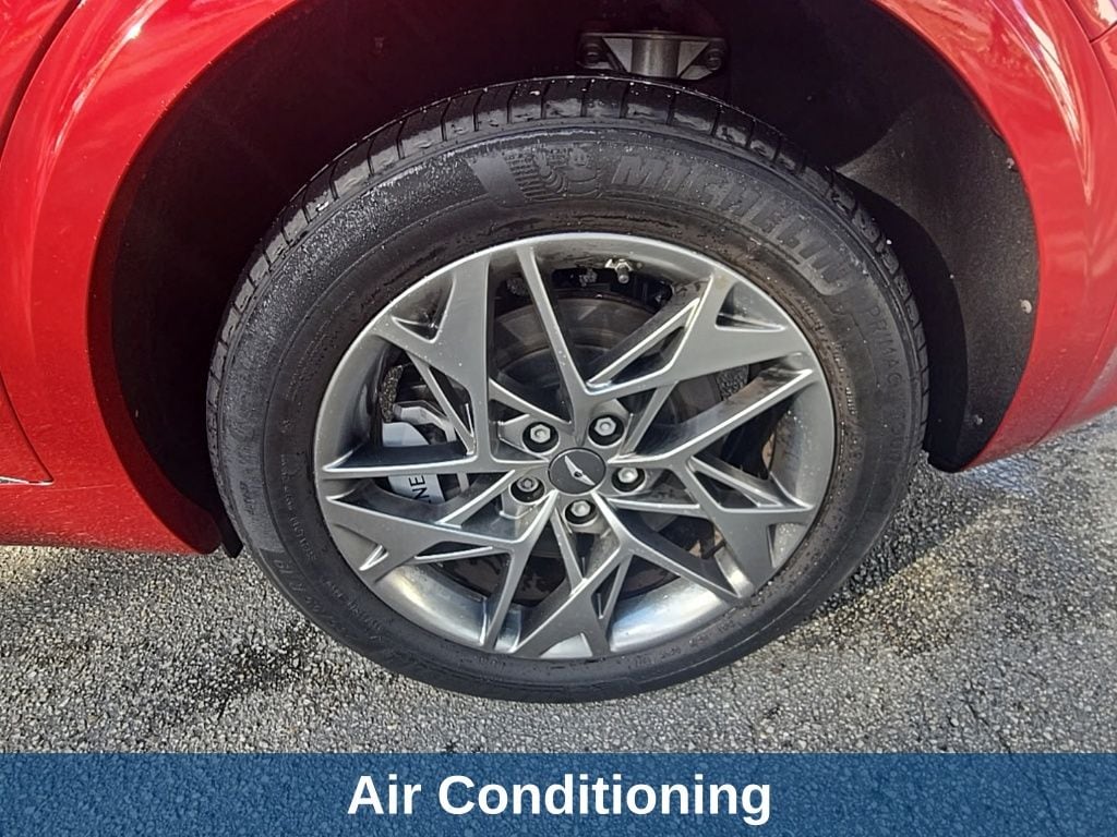 Thumbnail: 2023 Genesis GV70 - 10