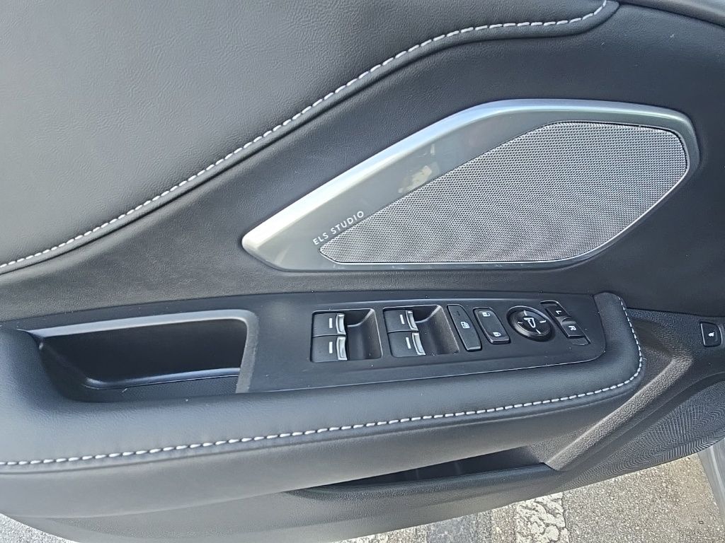 Thumbnail: 2025 Acura RDX - 15