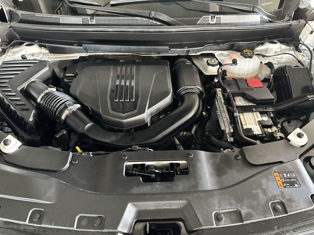 Thumbnail: 2024 GMC Acadia - 13