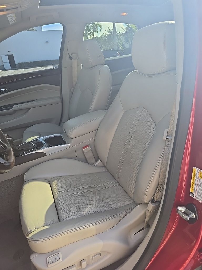 Thumbnail: 2016 Cadillac SRX - 19