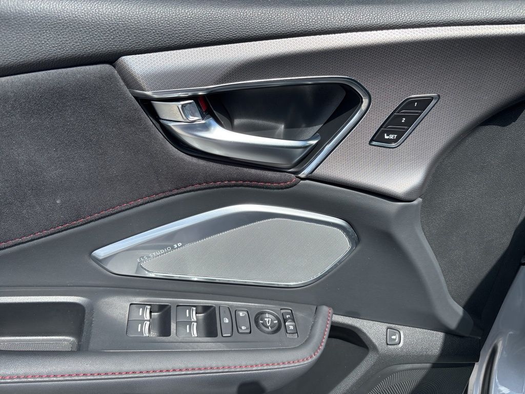 Thumbnail: 2023 Acura RDX - 20