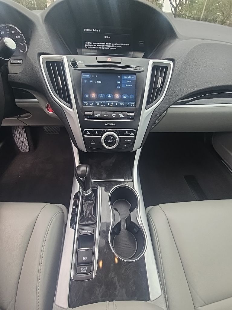 Thumbnail: 2020 Acura TLX - 28