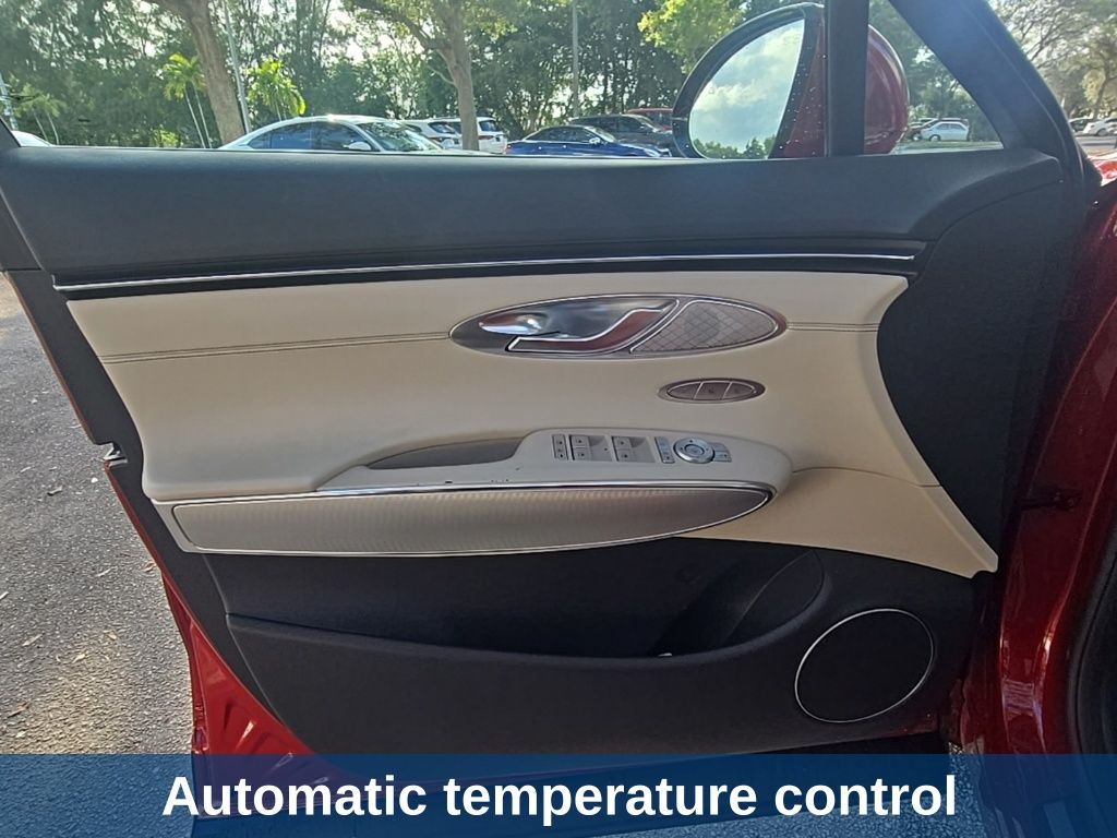 Thumbnail: 2023 Genesis GV70 - 11