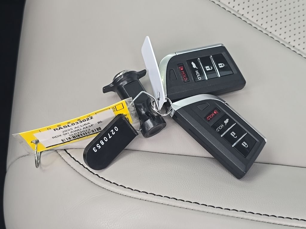 Thumbnail: 2025 Acura RDX - 39