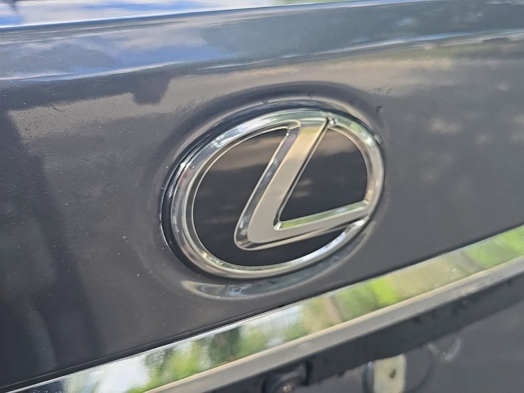 Thumbnail: 2023 Lexus ES - 12