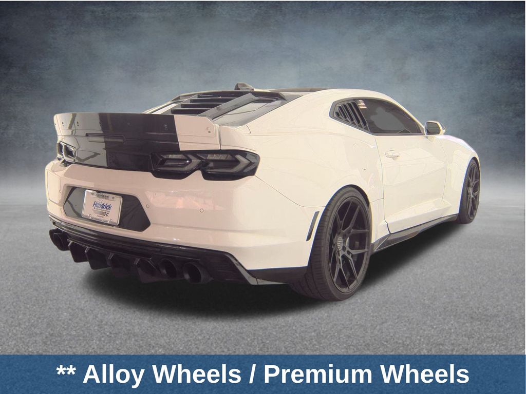 2022 Chevrolet Camaro ZL1 photo 3