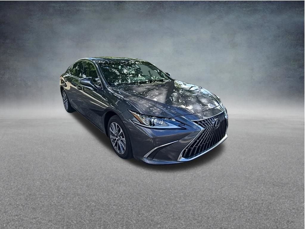 Thumbnail: 2023 Lexus ES - 3