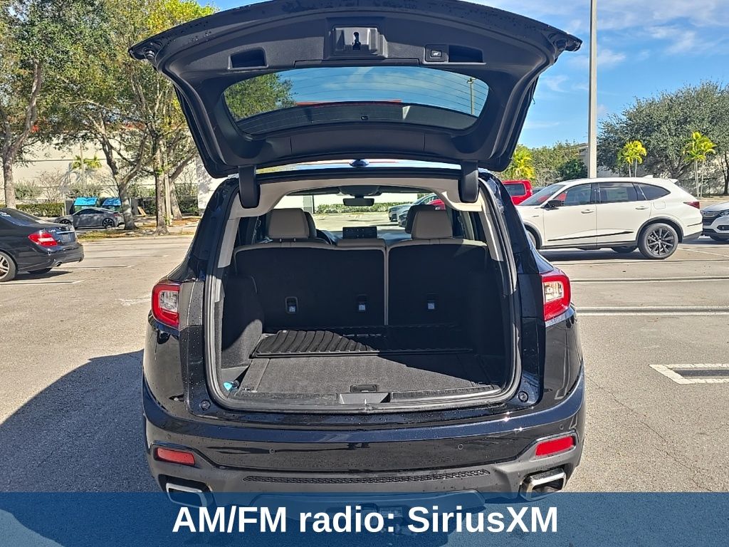 Thumbnail: 2025 Acura RDX - 8