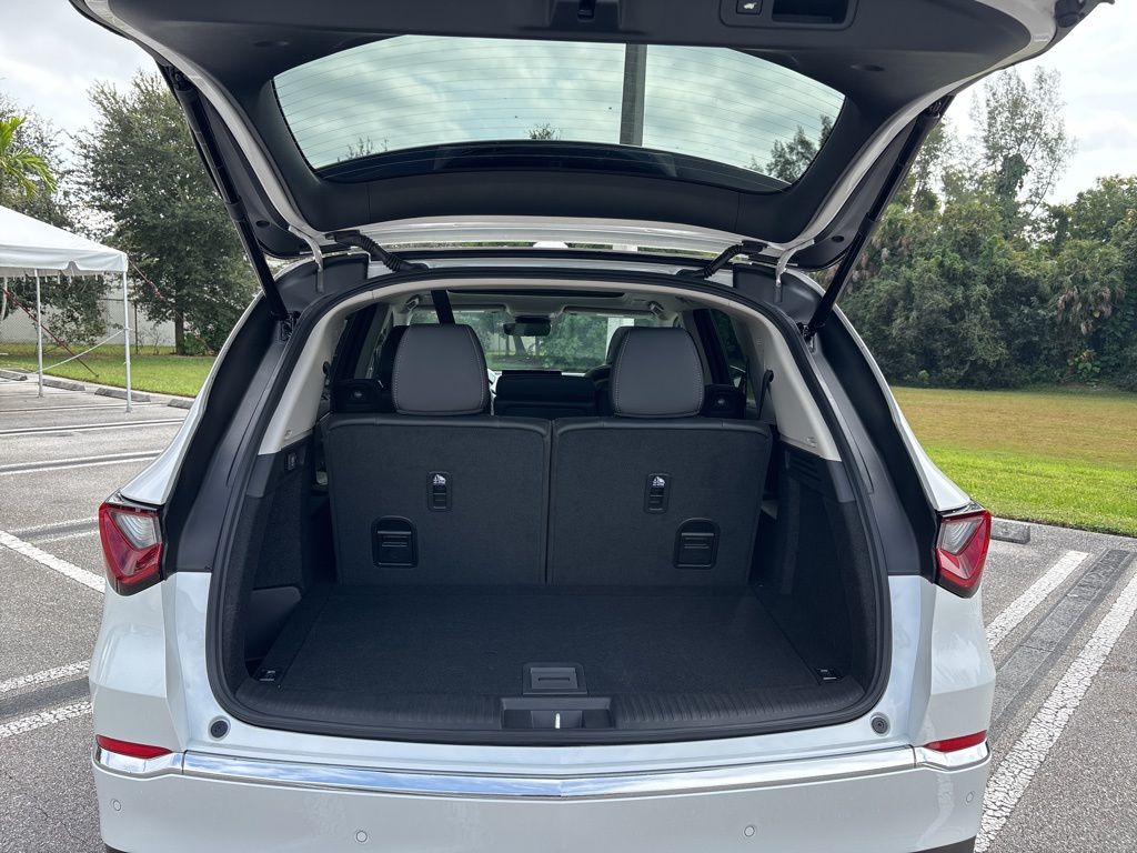 Thumbnail: 2026 Acura MDX - 25