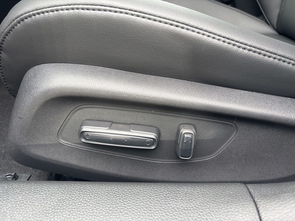 Thumbnail: 2026 Acura Integra - 13