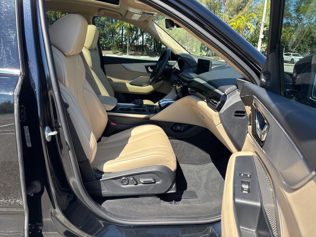 Thumbnail: 2023 Acura MDX - 19