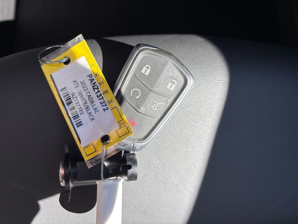 Thumbnail: 2022 Cadillac XT5 - 34