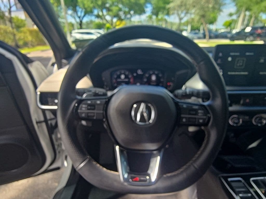 Thumbnail: 2025 Acura ADX - 18