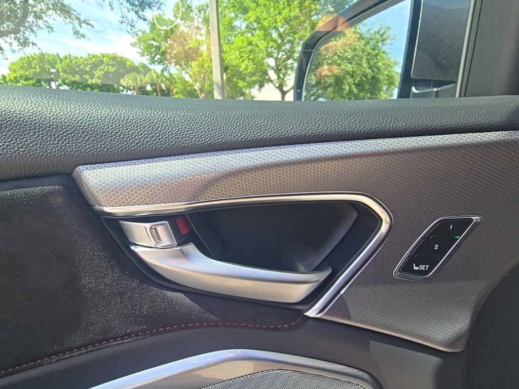 Thumbnail: 2026 Acura RDX - 14