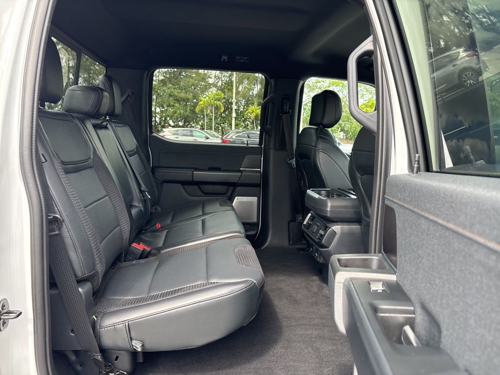 2023 Ford F-150 Raptor - Photo 22