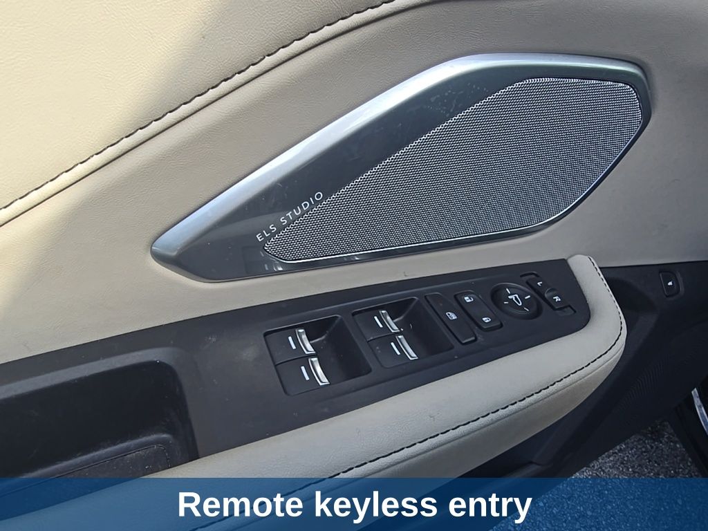 Thumbnail: 2025 Acura RDX - 17