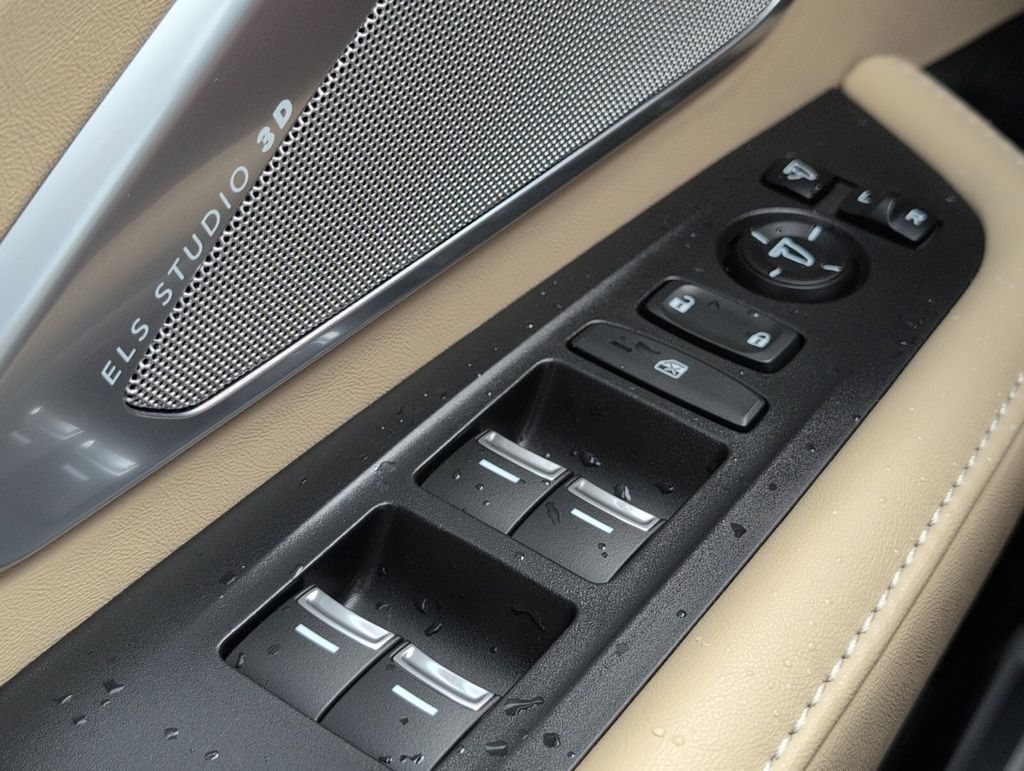 Thumbnail: 2023 Acura RDX - 26