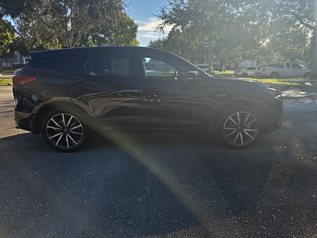 Thumbnail: 2026 Acura RDX - 4