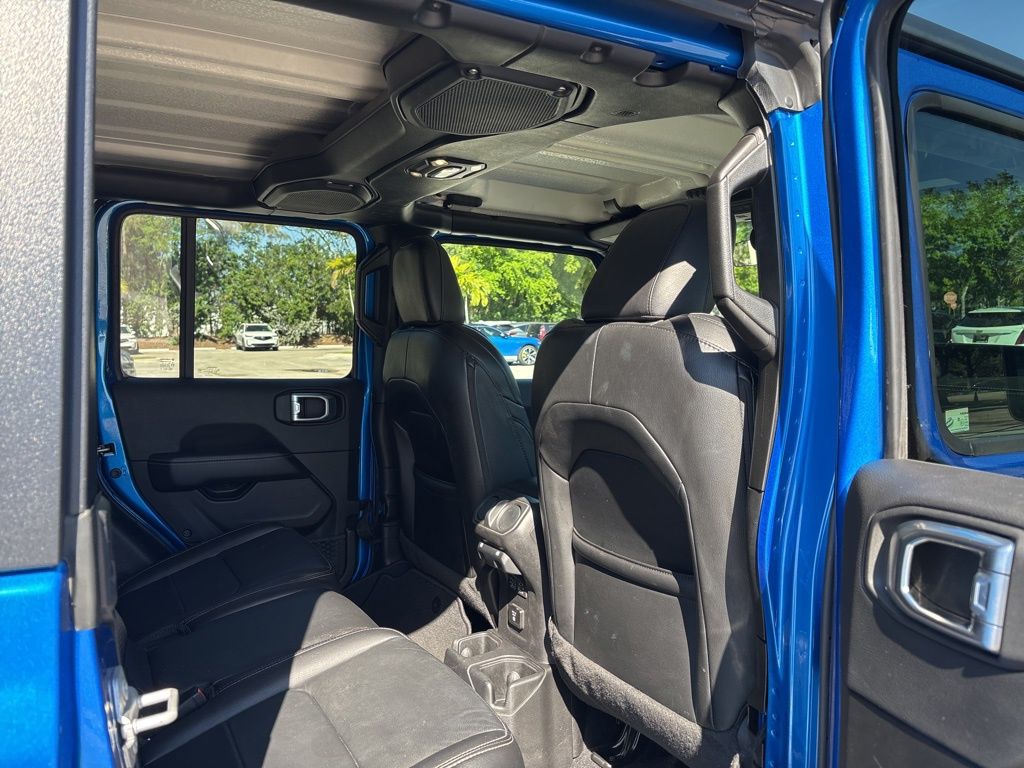 Thumbnail: 2021 Jeep Gladiator - 15