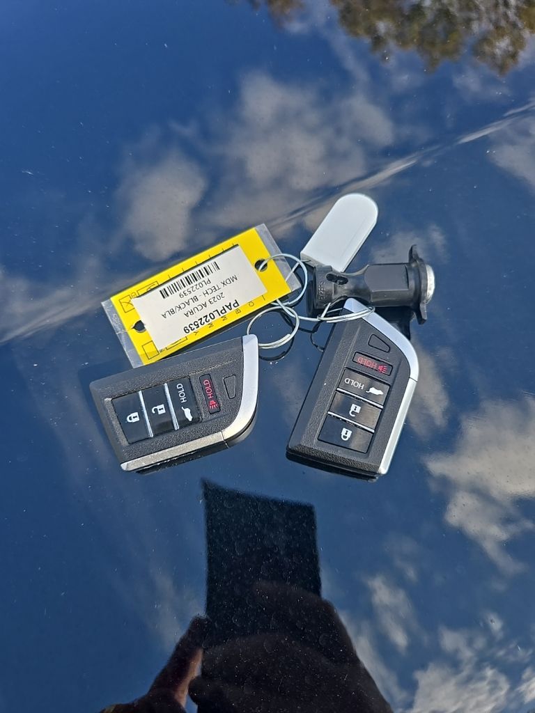 Thumbnail: 2023 Acura MDX - 35