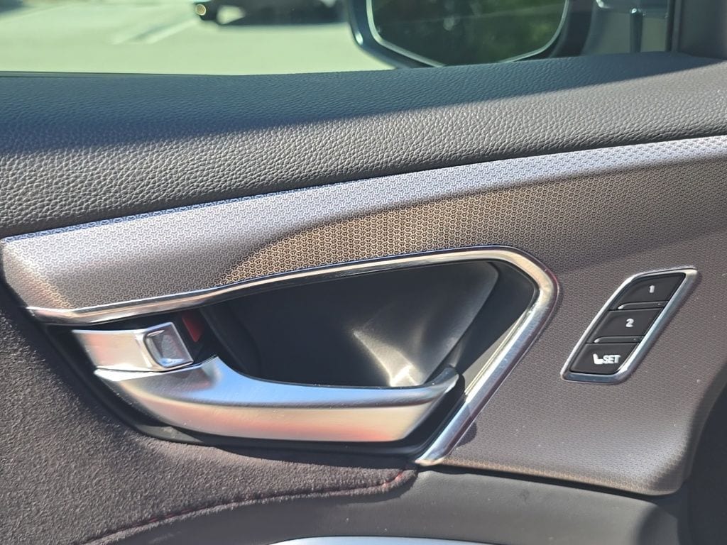 Thumbnail: 2023 Acura RDX - 14