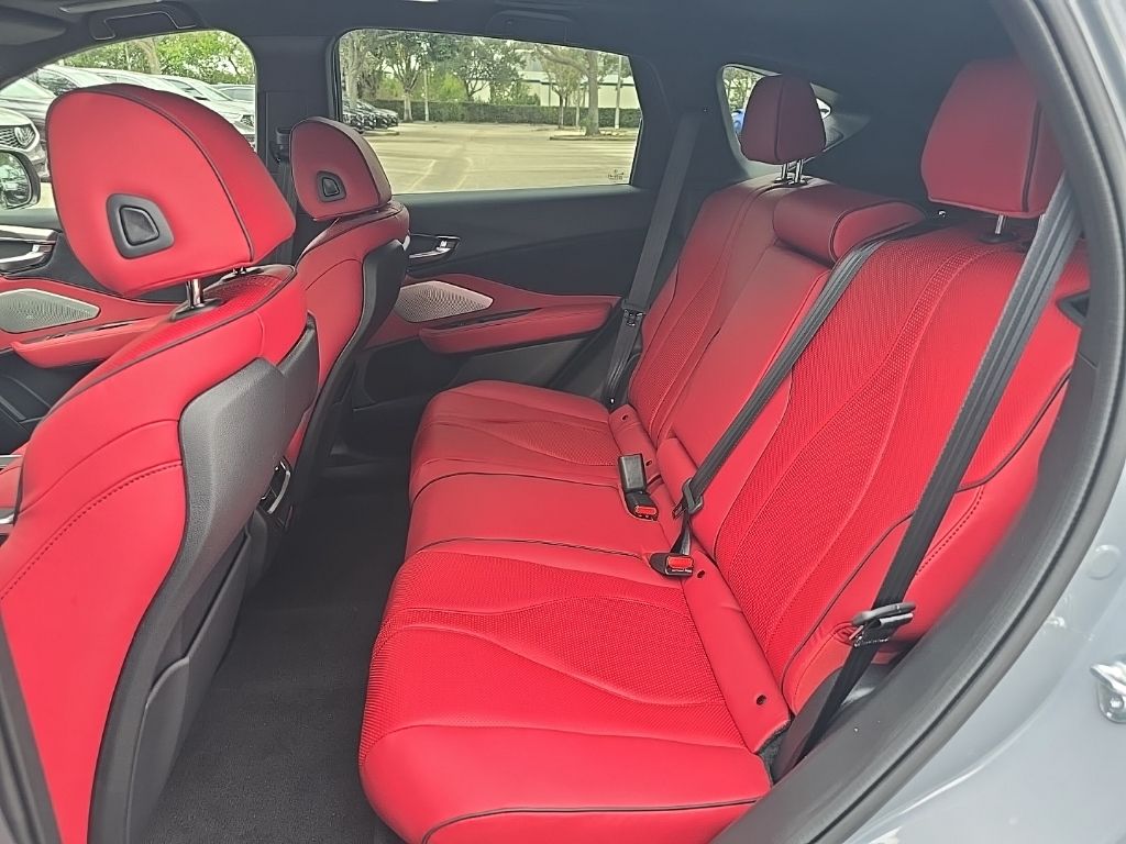 Thumbnail: 2026 Acura RDX - 25