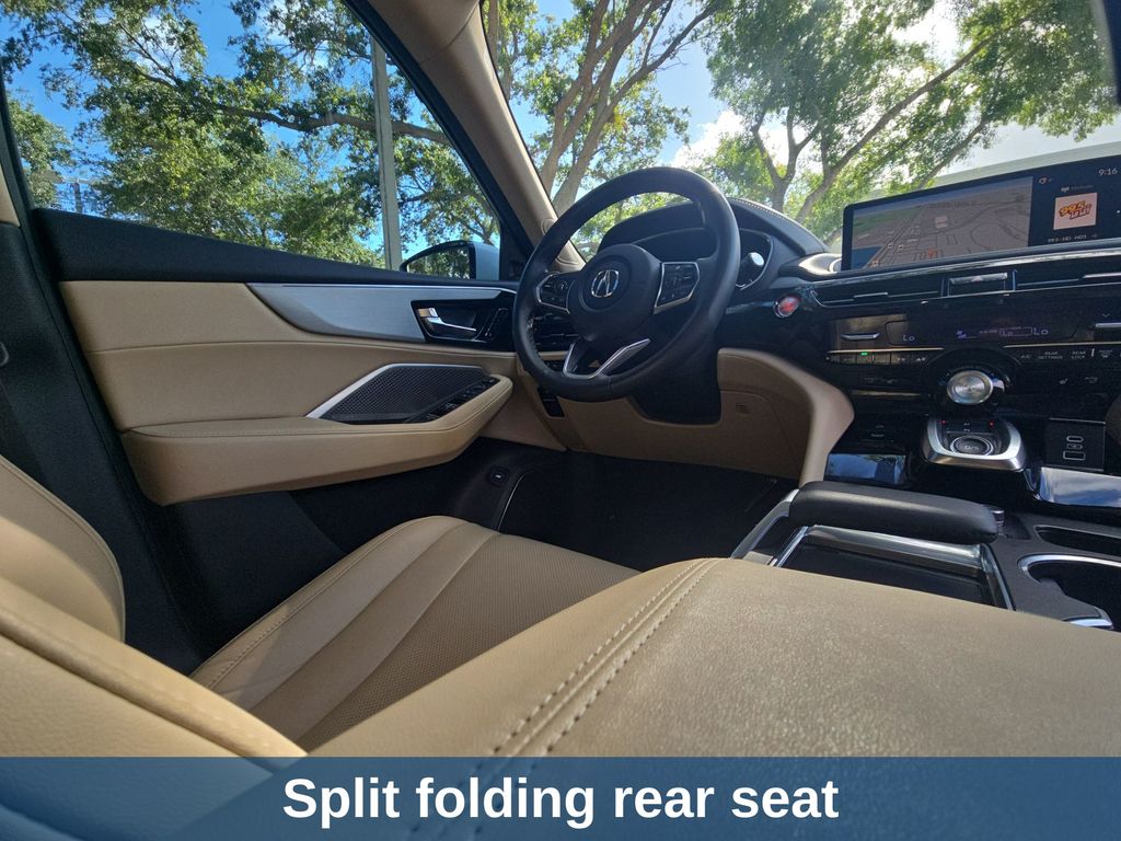 Thumbnail: 2023 Acura MDX - 17