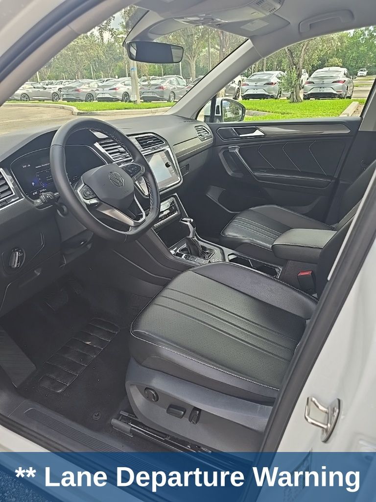 Thumbnail: 2024 Volkswagen Tiguan - 14