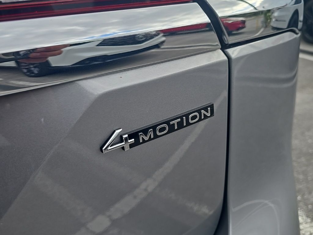 Thumbnail: 2024 Volkswagen Atlas - 12