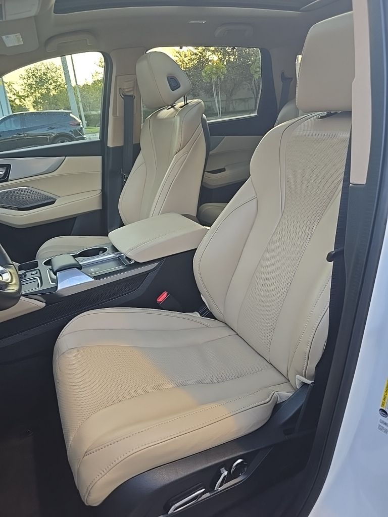 Thumbnail: 2023 Acura MDX - 27