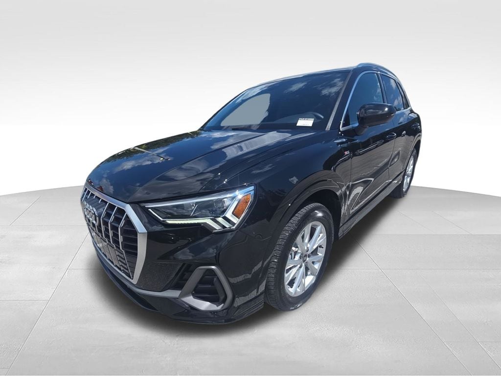 Thumbnail: 2025 Audi Q3 - 4