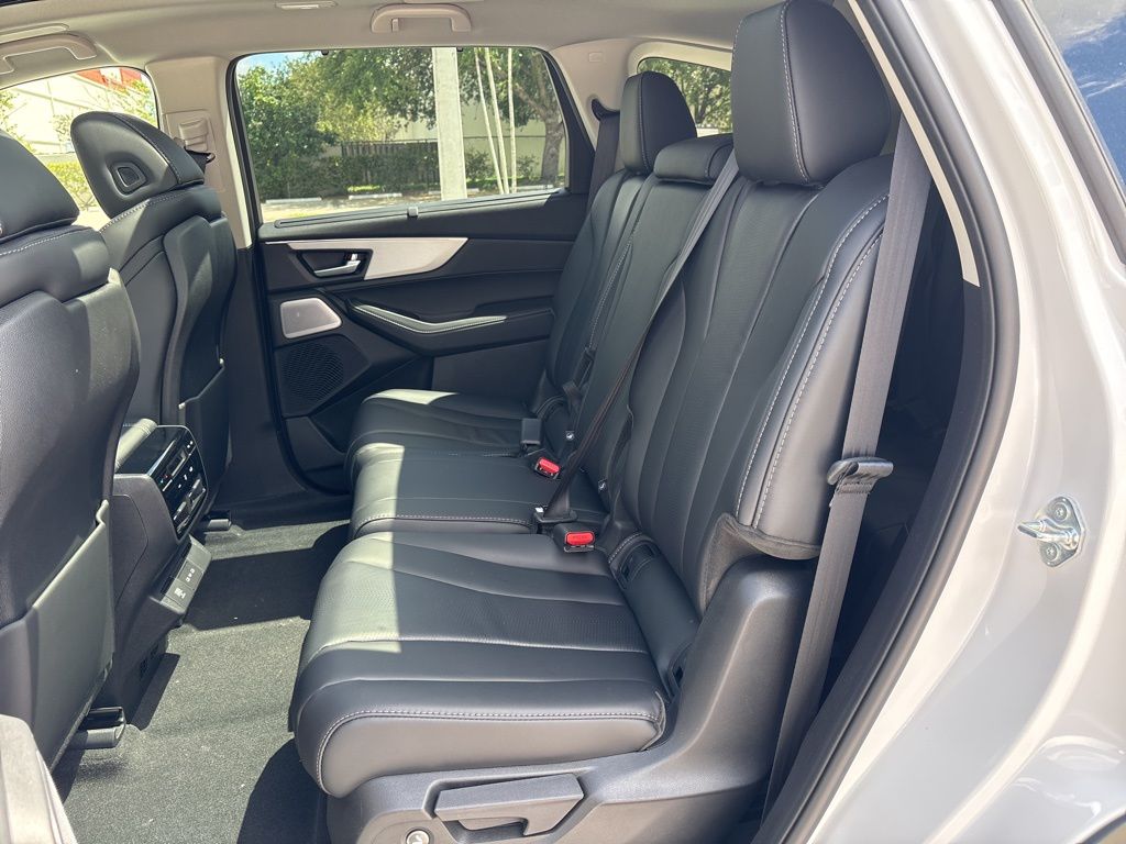 Thumbnail: 2026 Acura MDX - 21