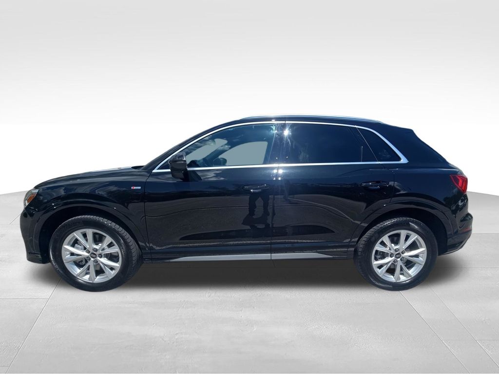 Thumbnail: 2025 Audi Q3 - 5