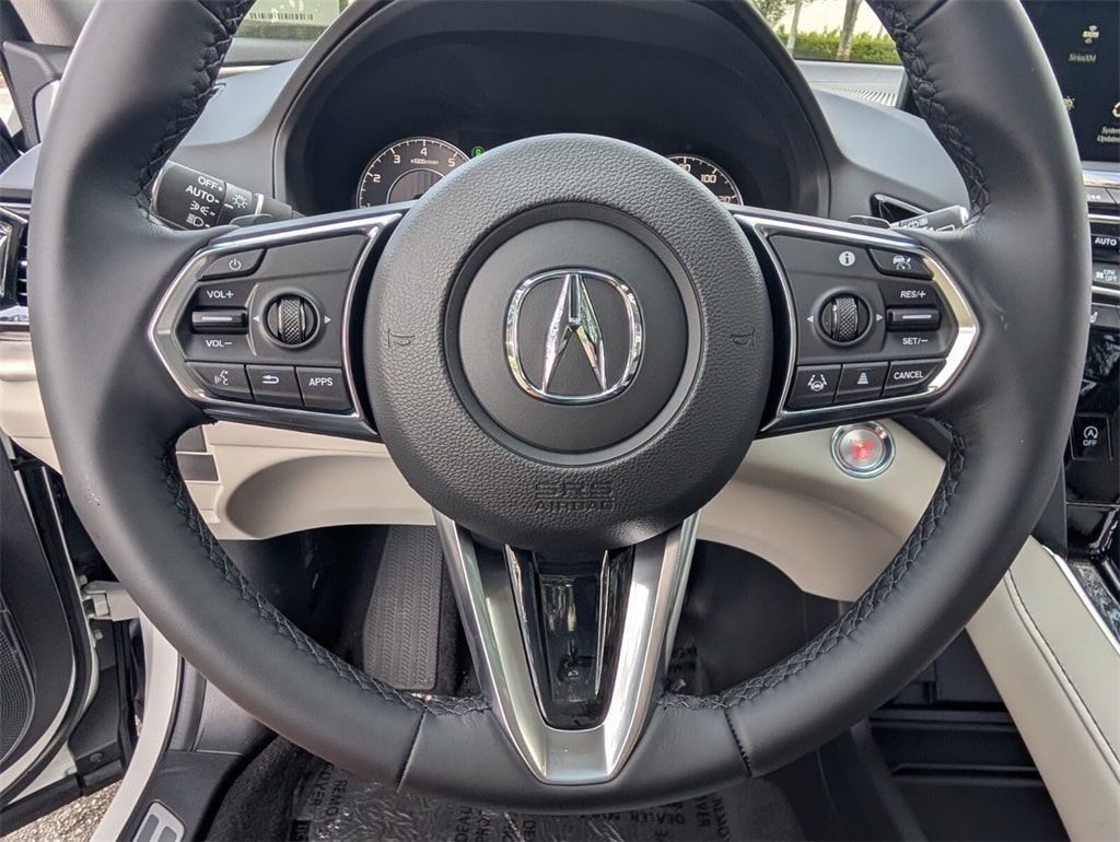 Thumbnail: 2025 Acura RDX - 15