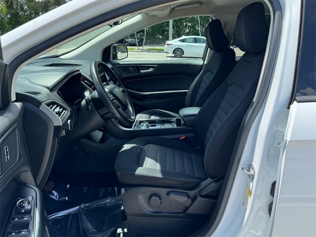 Thumbnail: 2022 Ford Edge - 10
