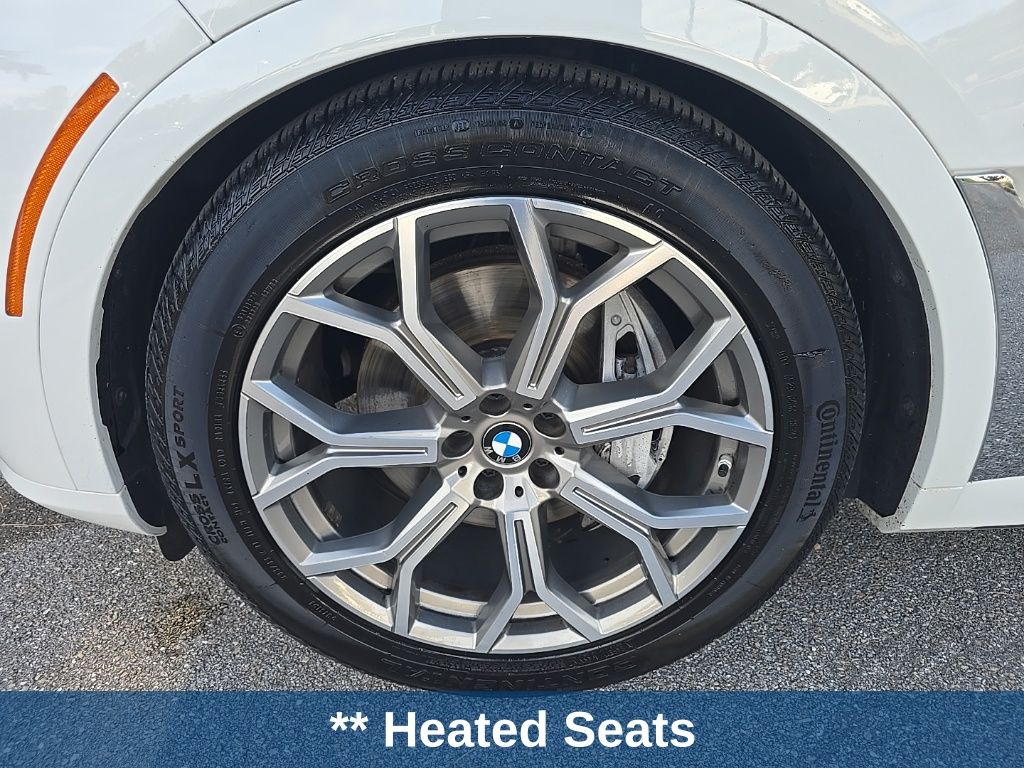 Thumbnail: 2023 BMW X7 - 13