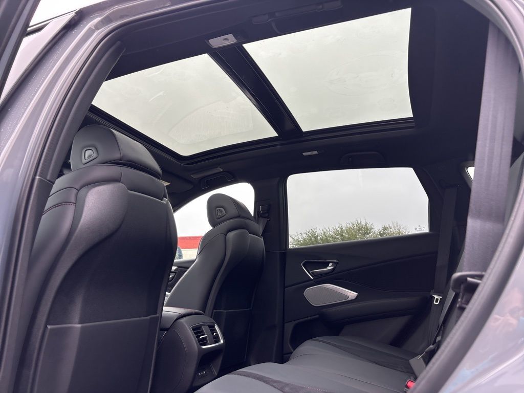 Thumbnail: 2026 Acura RDX - 18