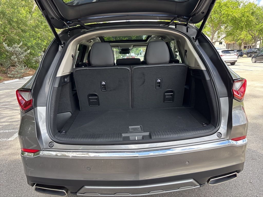 Thumbnail: 2026 Acura MDX - 30