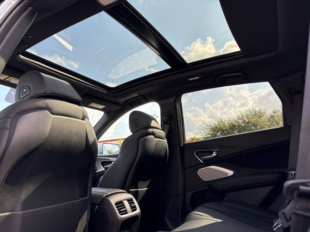 Thumbnail: 2026 Acura RDX - 18