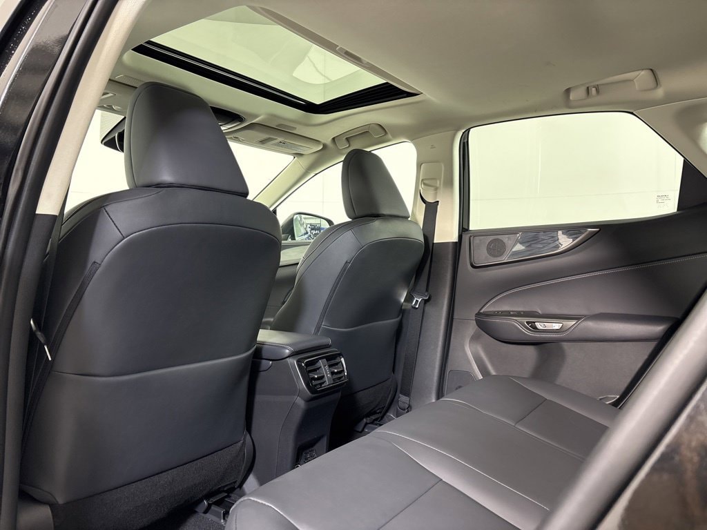 2024 Lexus NX 250 - Photo 19